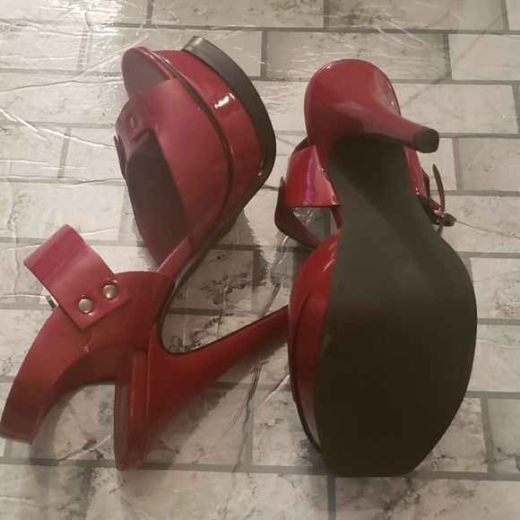 M.P.S Cranberry Red Stiletto Heels - Picture 7 of 7